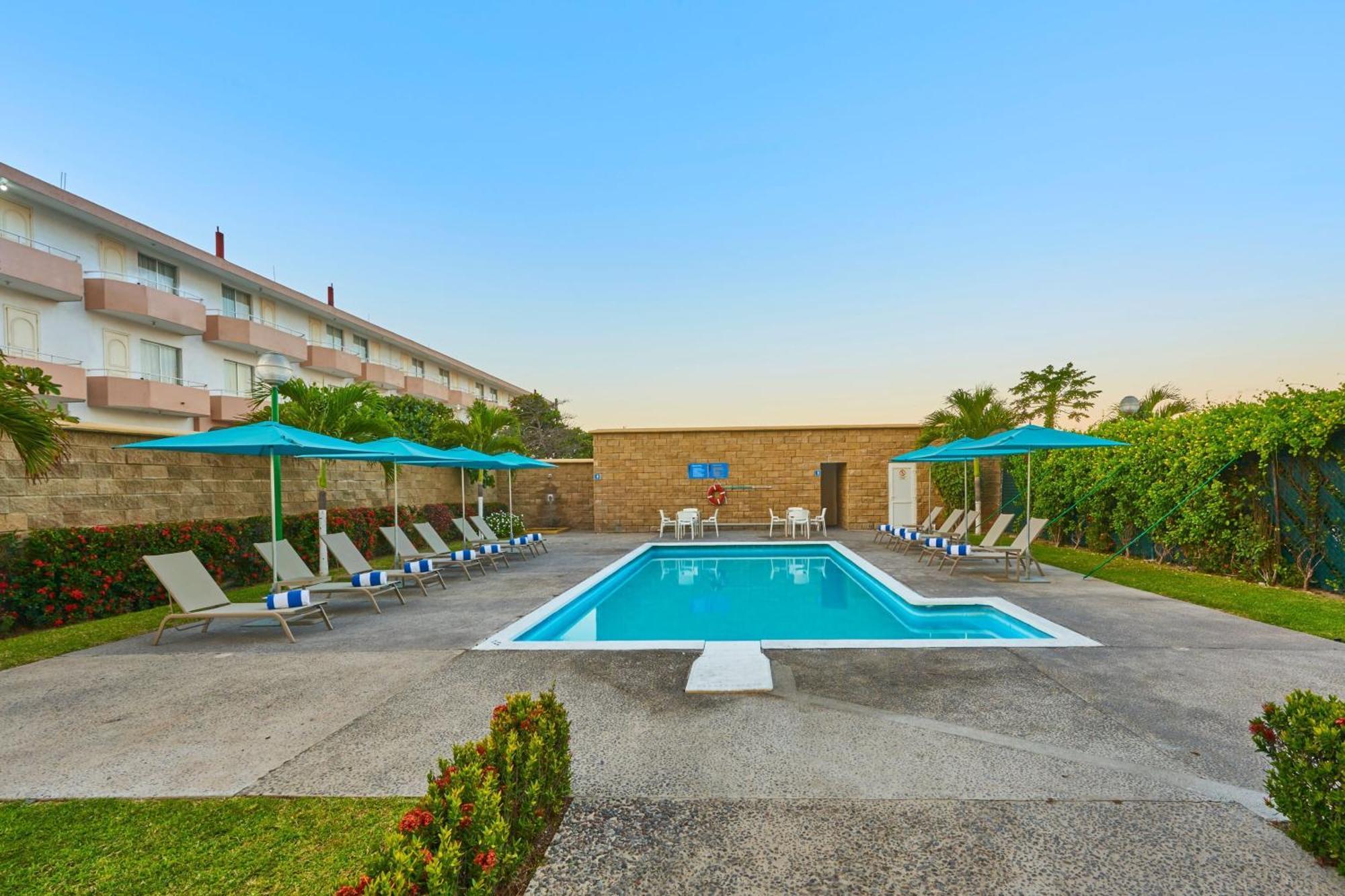 City Express By Marriott Manzanillo Luaran gambar